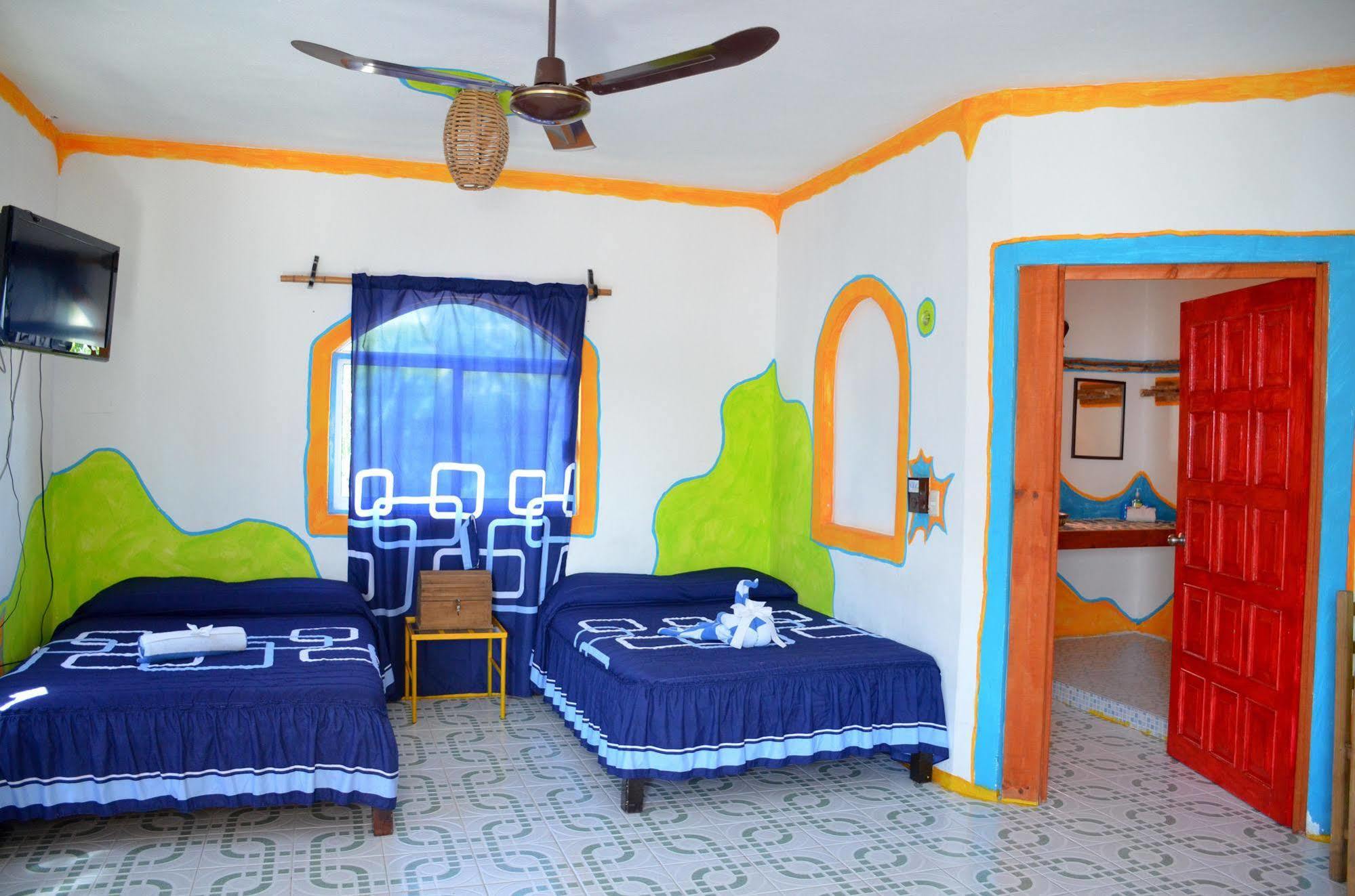 Adventure Experience Hotel بلايا ديل كارمن المظهر الخارجي الصورة